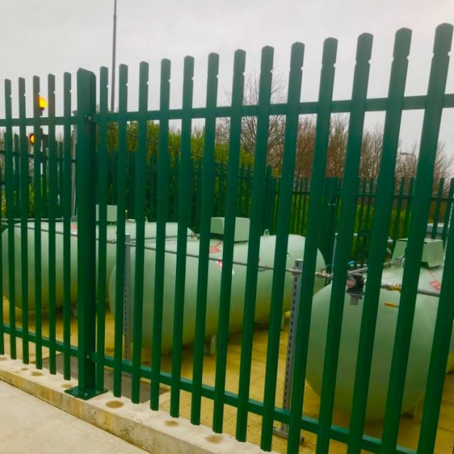 Round Top Palisade Fencing